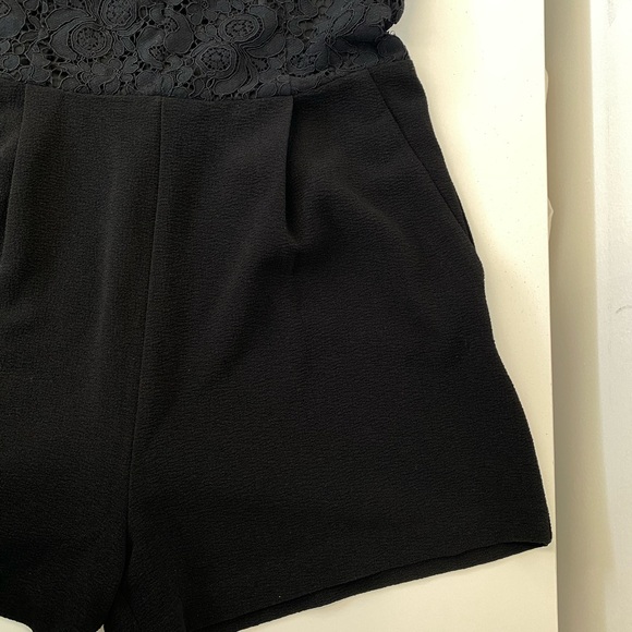 Dynamite Lace Romper - Picture 2 of 5